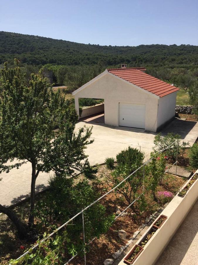 Apartments With A Parking Space Bozava, Dugi Otok - 8108 Buitenkant foto